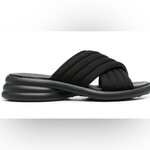 Camper
Spiro cross-strap sandals